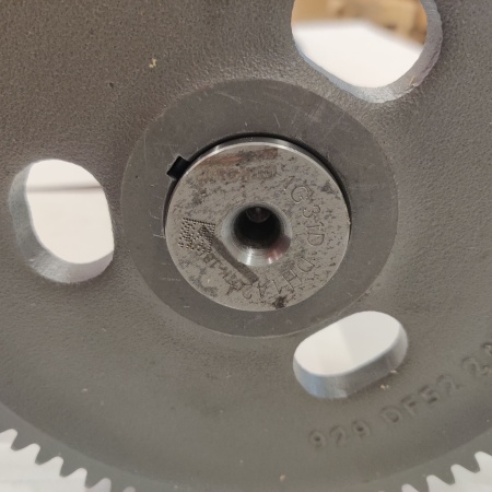 Вал распределительный ЯМЗ 650.10 с шестерней в сборе