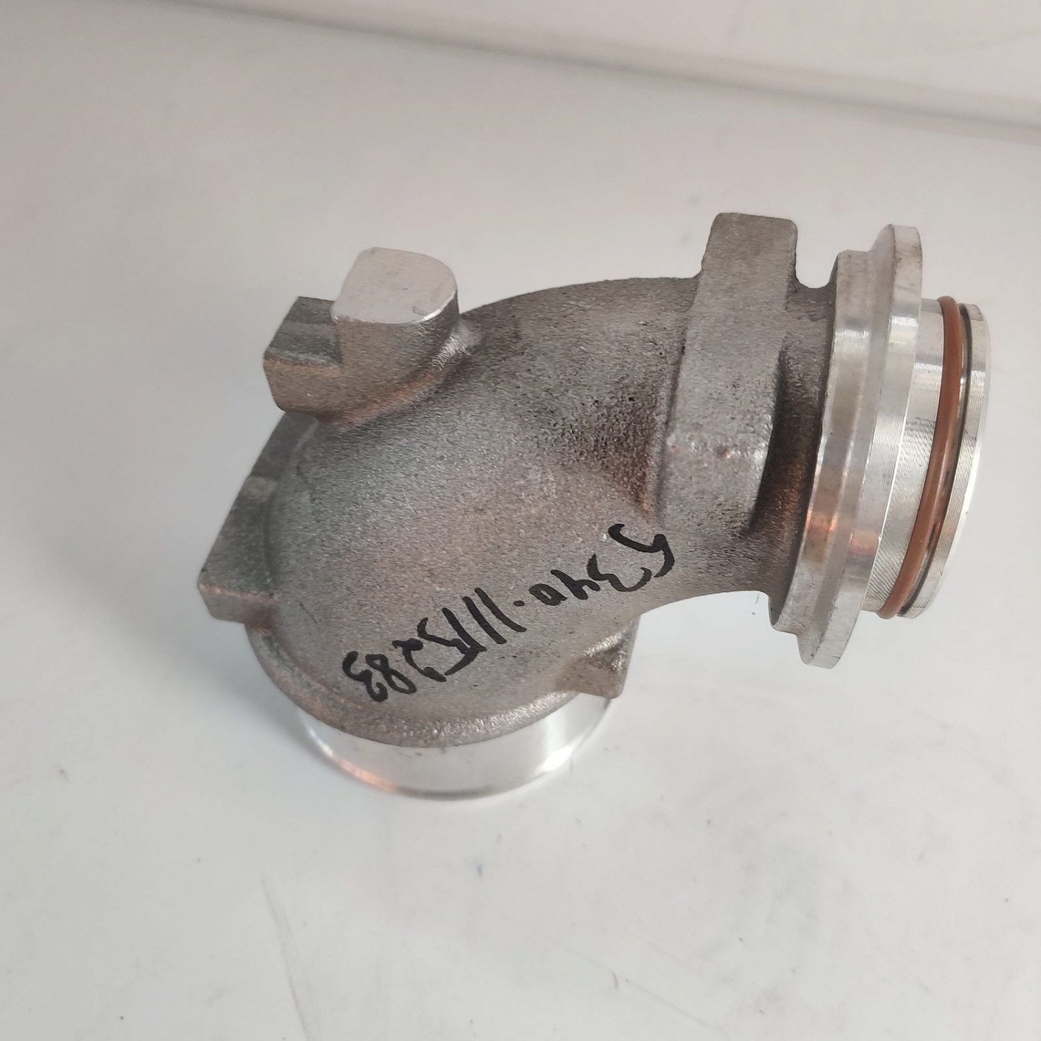 Патрубок отводящий 5340.1115283