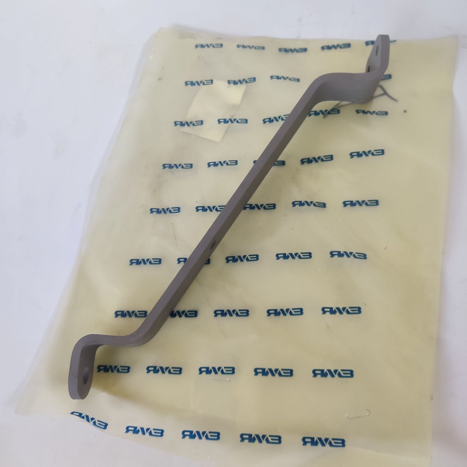 536.1309064-10 Кронштейн крепления кожуха вентилятора правый верхний