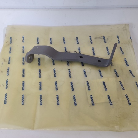 536.1309072-10 Кронштейн крепления кожуха вентилятора правый нижний