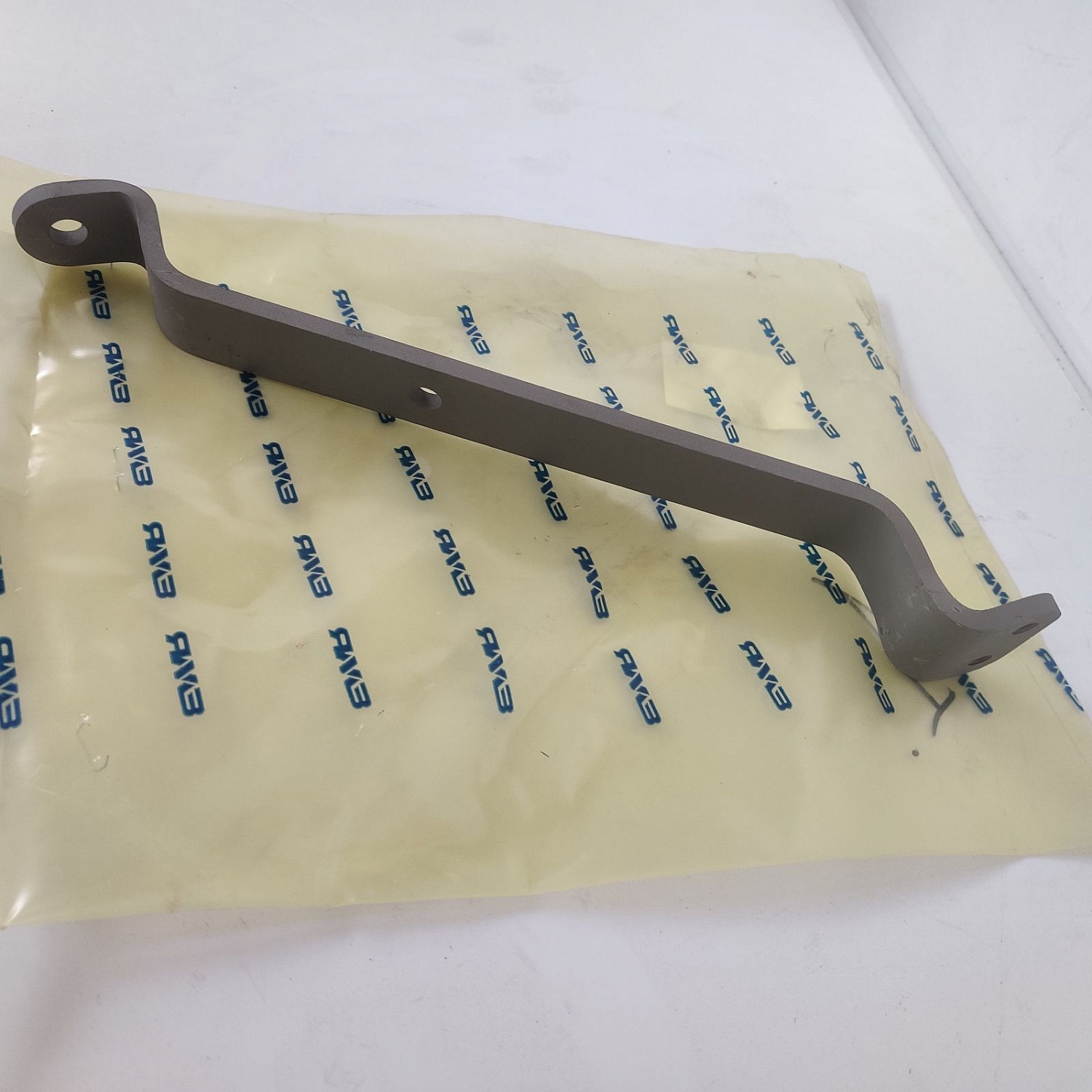 536.1309064-10 Кронштейн крепления кожуха вентилятора правый верхний