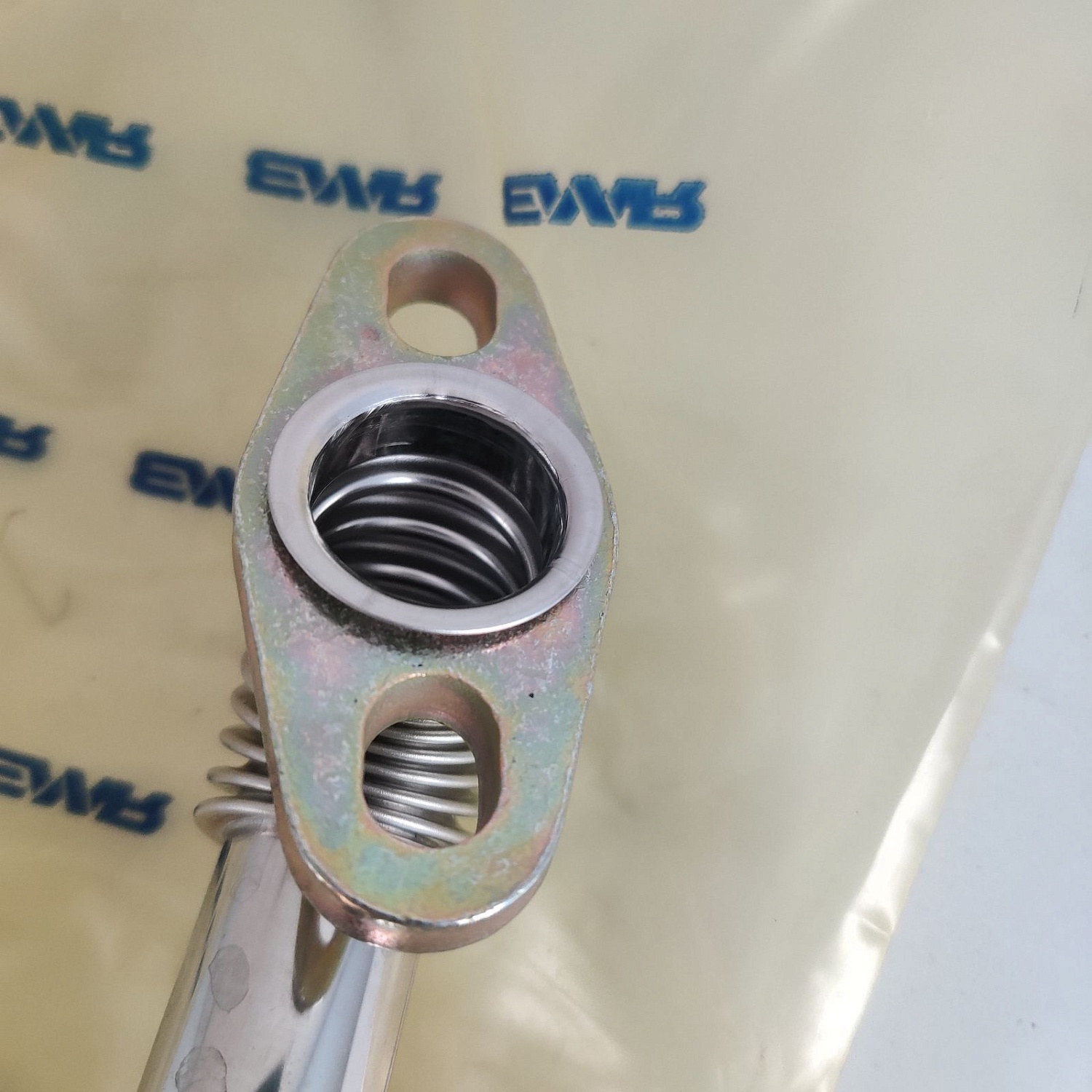 536.1118340-10 Трубка слива масла