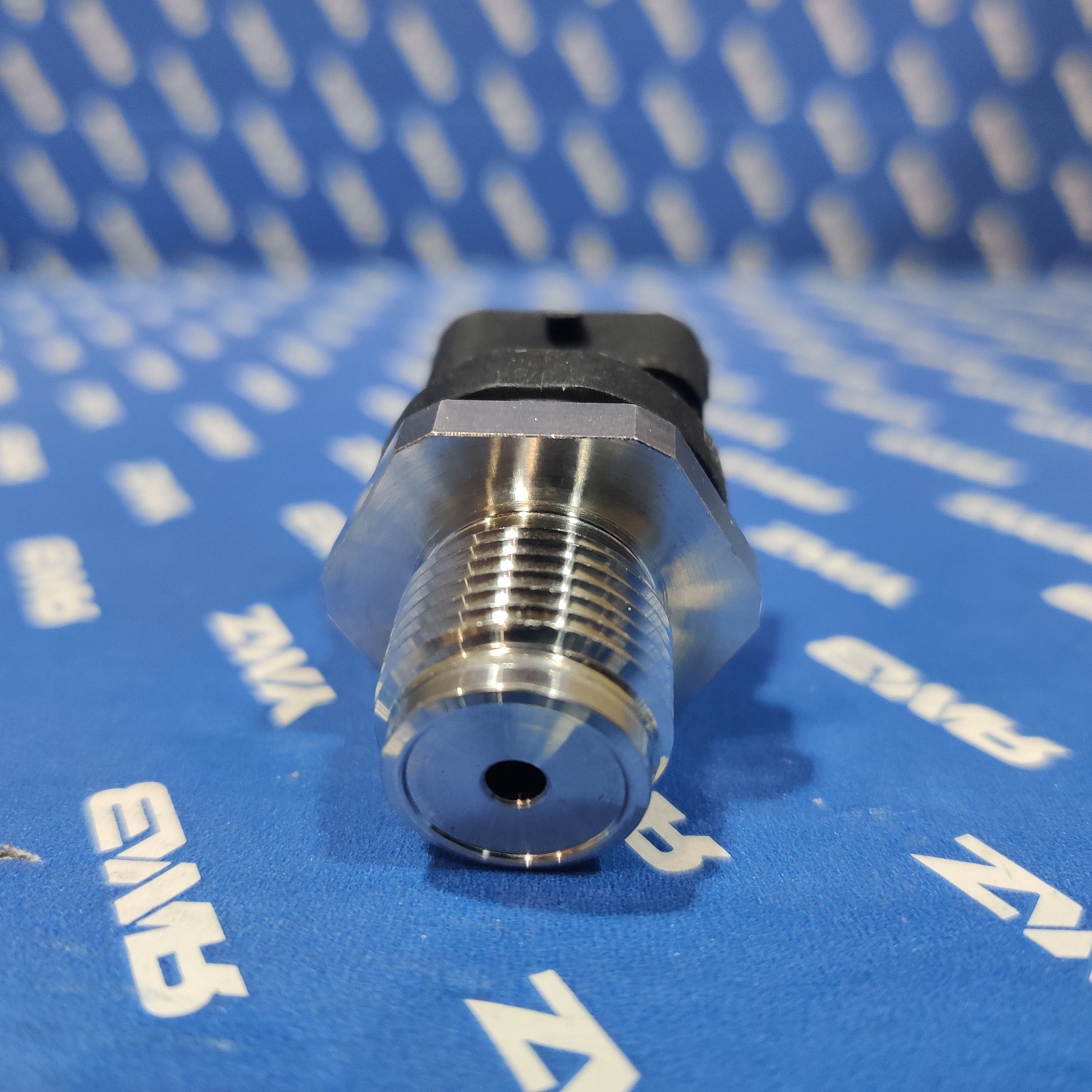 Датчик давления в рампе 0281002937,650.1112552-10