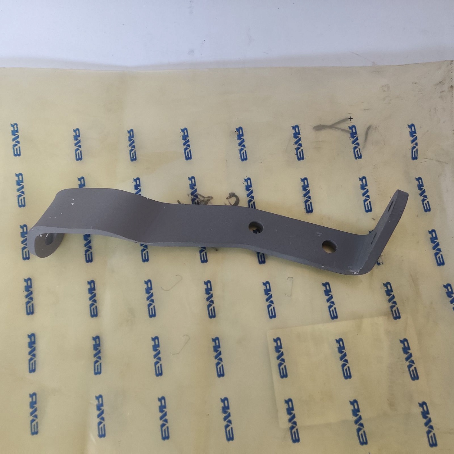 536.1309072-10 Кронштейн крепления кожуха вентилятора правый нижний