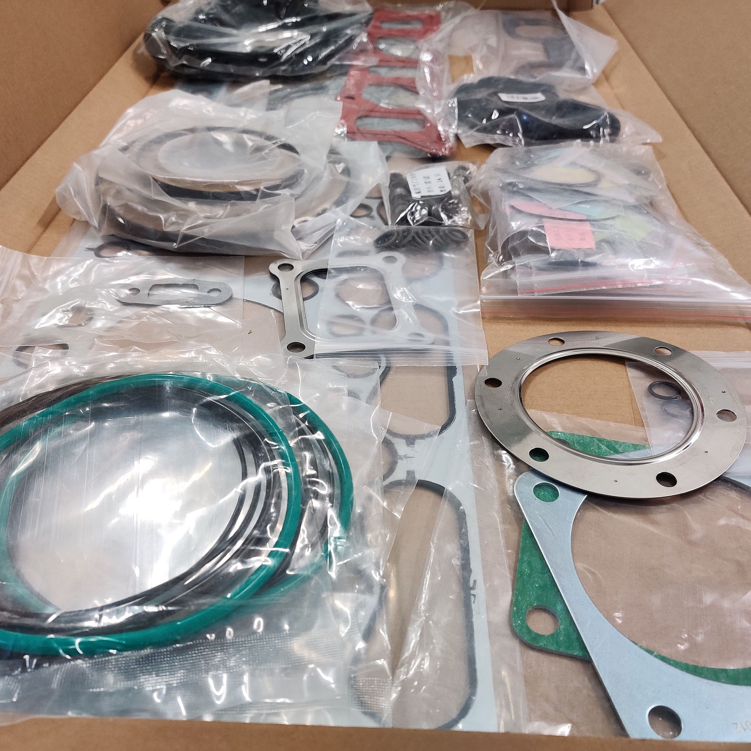 Комплект прокладок ЯМЗ 650 Полный