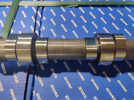 Распредвал ямз 536