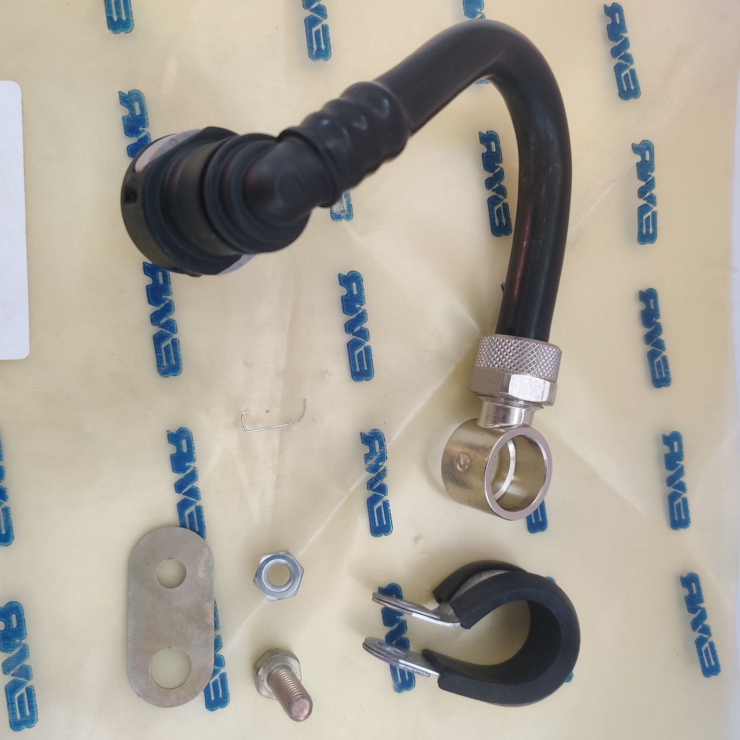 5340.1104391 Трубка слива топлива с двигателя