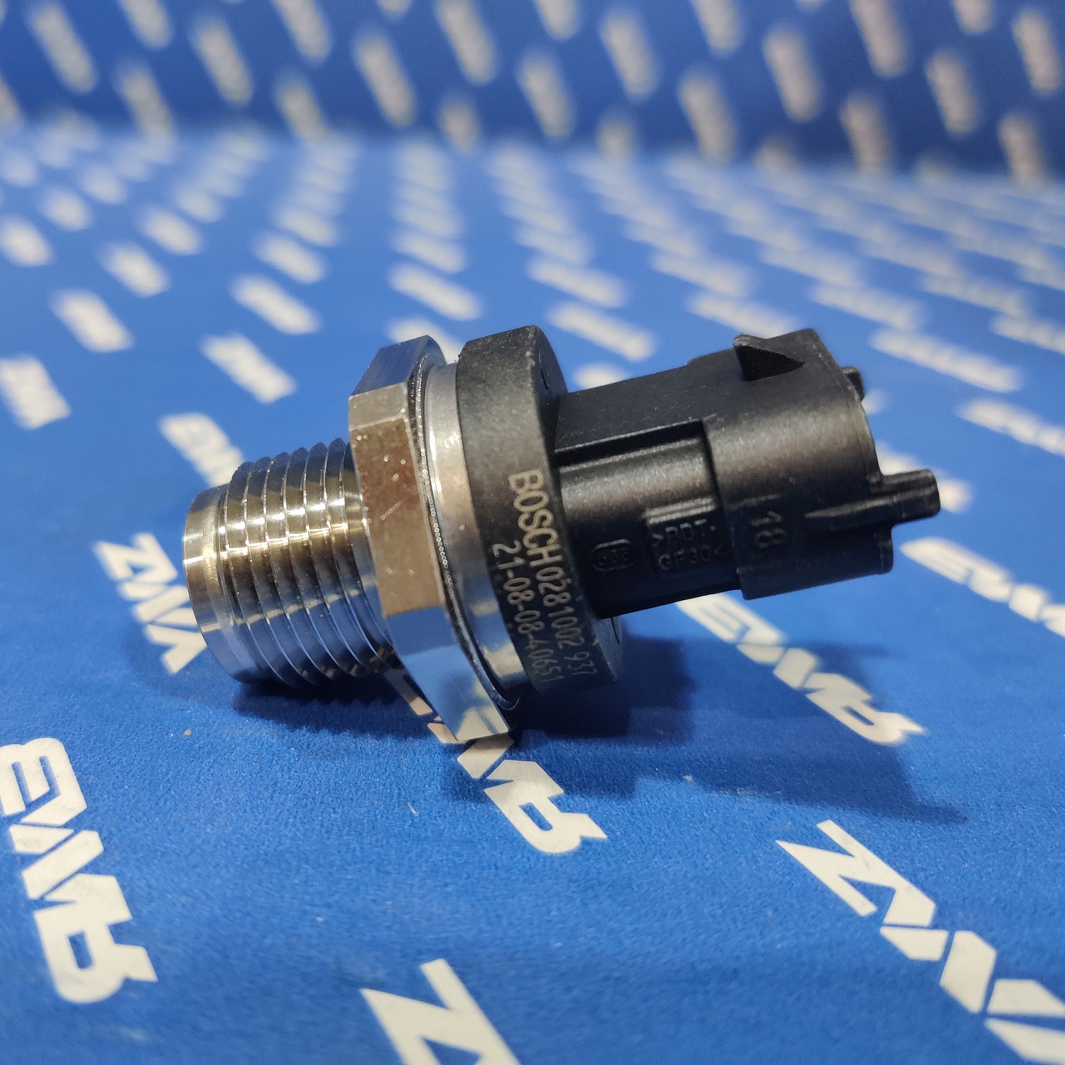 Датчик давления в рампе 0281002937,650.1112552-10